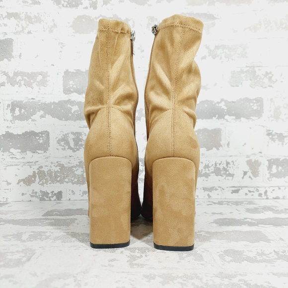 NEW Marc Fisher Tan Larry Faux Suede Pointed Toe Block Heel Ankle Booties M858 - Picture 6 of 11